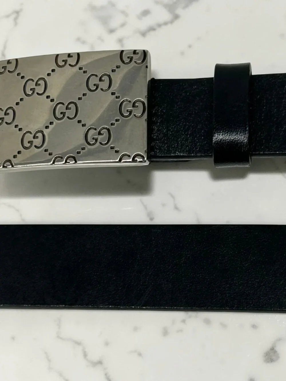 Gucci Black Leather Belt with Silver G-Pattern Buckle
